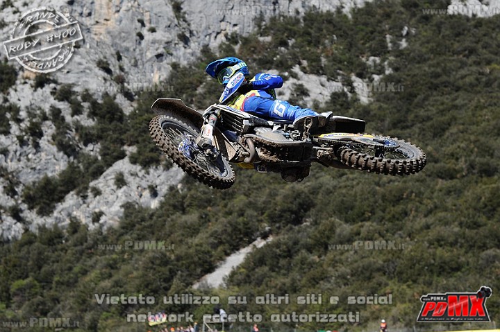 ROB_2353 (Copy).jpg